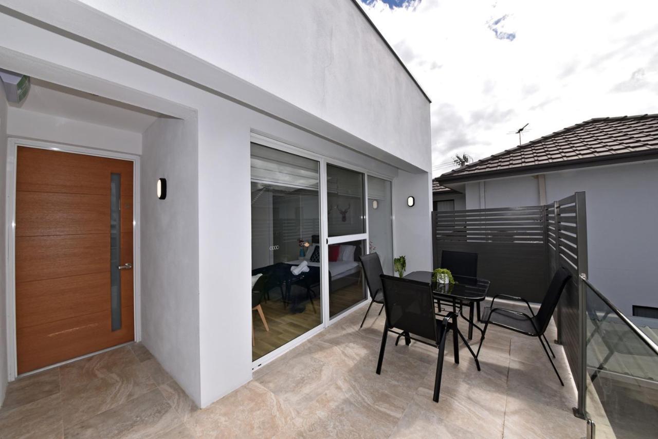 2X2 Modern Apartment Near Airport And City Perth Kültér fotó