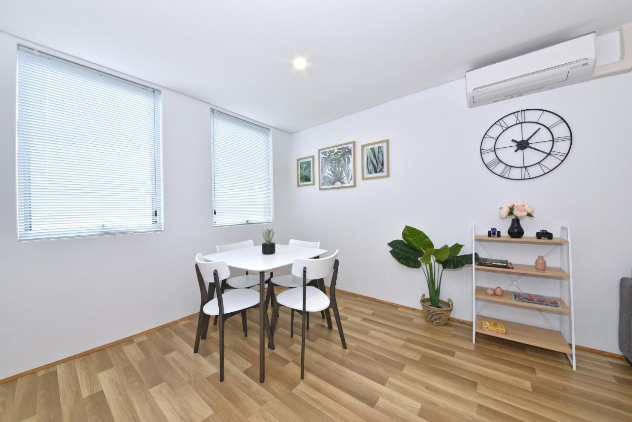 2X2 Modern Apartment Near Airport And City Perth Kültér fotó
