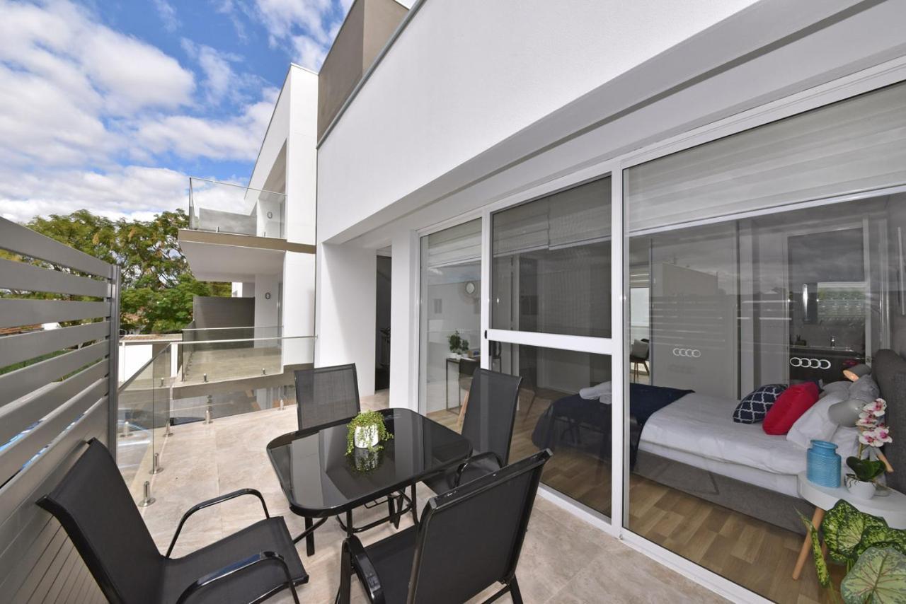 2X2 Modern Apartment Near Airport And City Perth Kültér fotó