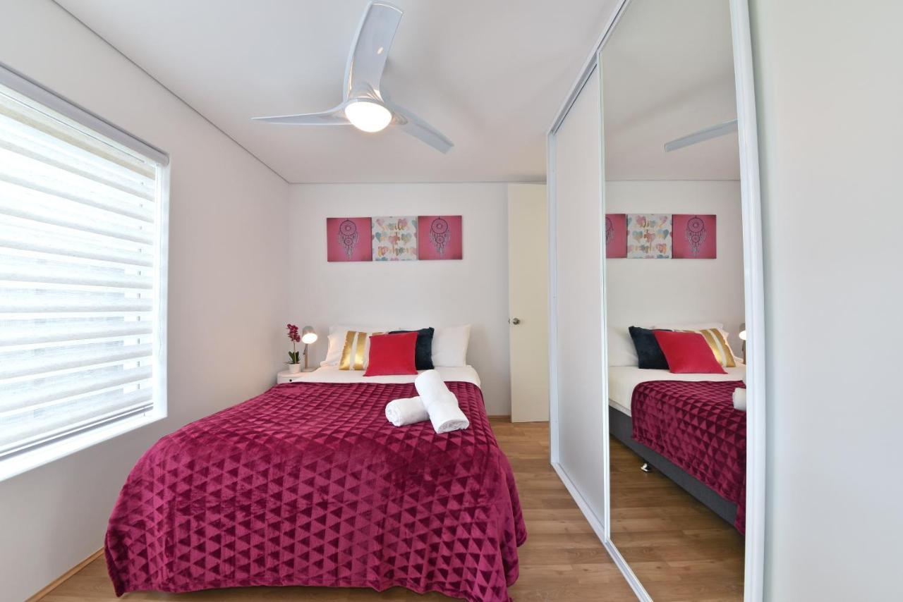 2X2 Modern Apartment Near Airport And City Perth Kültér fotó