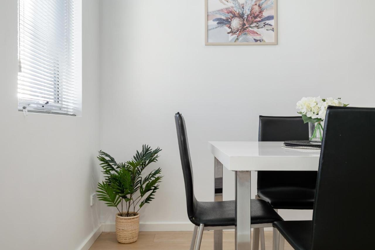 2X2 Modern Apartment Near Airport And City Perth Kültér fotó